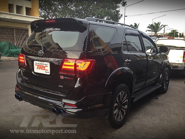 ไฟท้าย FORTUNER 2012 ทรง VLAND (สี RED/SMOKE)